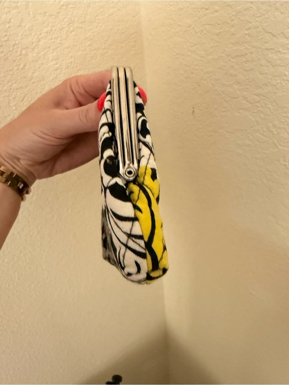 Vera Bradley Retired Baroque Kiss Lock Wallet | Like New | Care Card Included